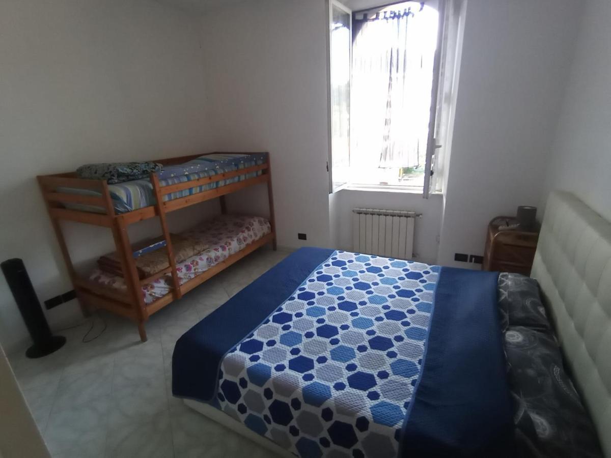 Appartamento Casa Albarosa, 10 Min Walk Train Station, Free Parking. La Spezia Esterno foto