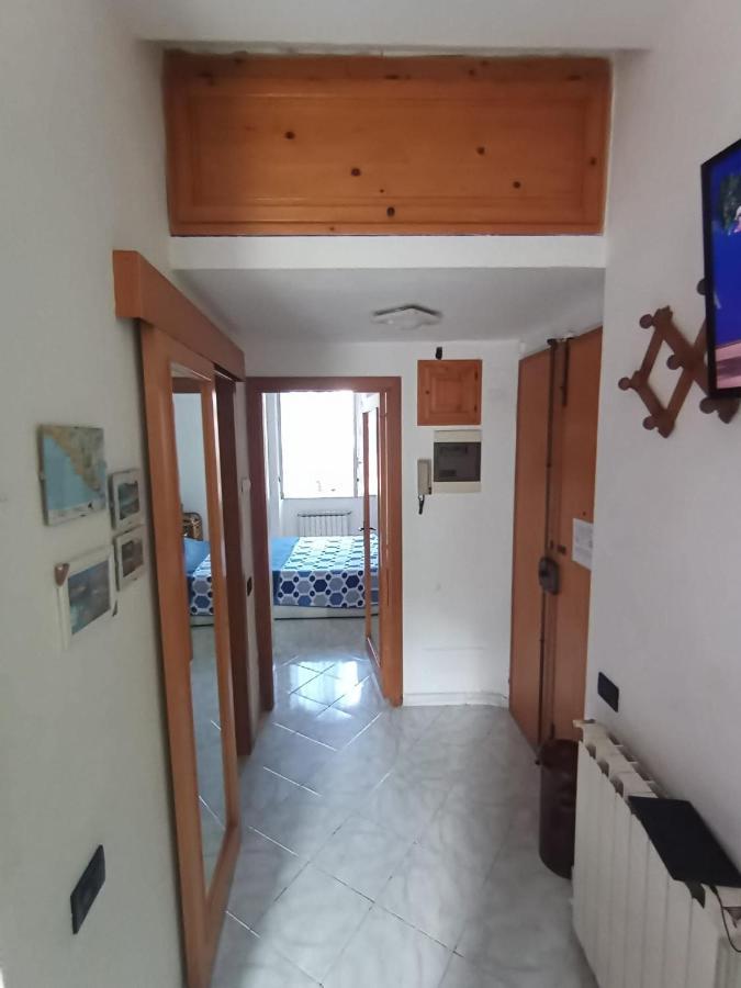 Appartamento Casa Albarosa, 10 Min Walk Train Station, Free Parking. La Spezia Esterno foto