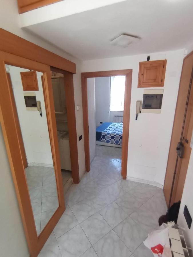 Appartamento Casa Albarosa, 10 Min Walk Train Station, Free Parking. La Spezia Esterno foto