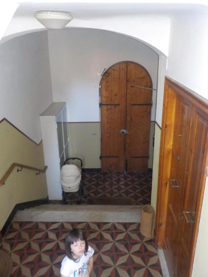 Appartamento Casa Albarosa, 10 Min Walk Train Station, Free Parking. La Spezia Esterno foto